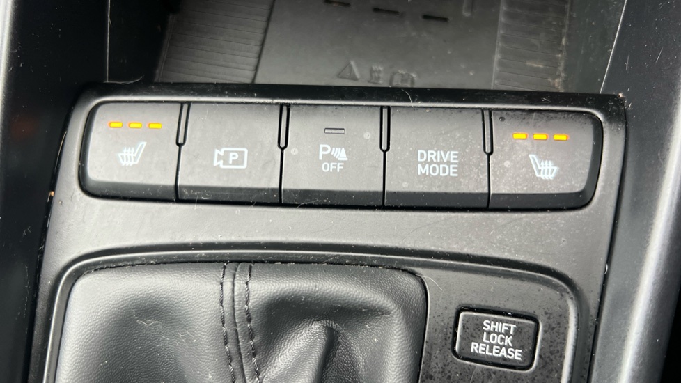 Hyundai BAYON 1.0 TGDi 48V MHEV Premium 5dr DCT Petrol Hatchback - Image 29