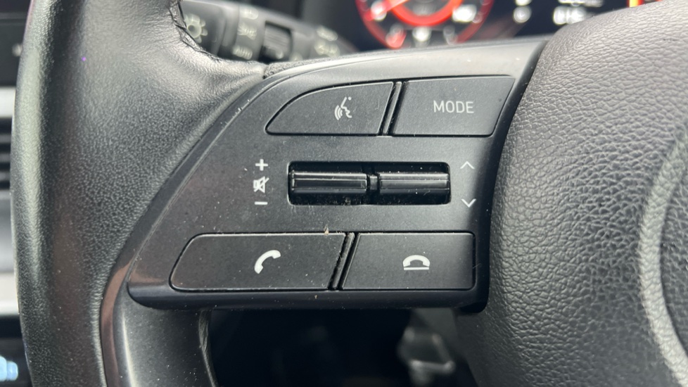 Hyundai BAYON 1.0 TGDi 48V MHEV Premium 5dr DCT Petrol Hatchback - Image 32