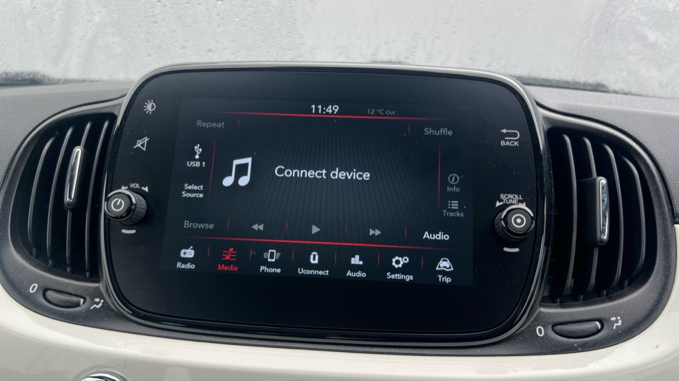 Fiat 500 1.0 Mild Hybrid 3dr Petrol Hatchback - Image 22