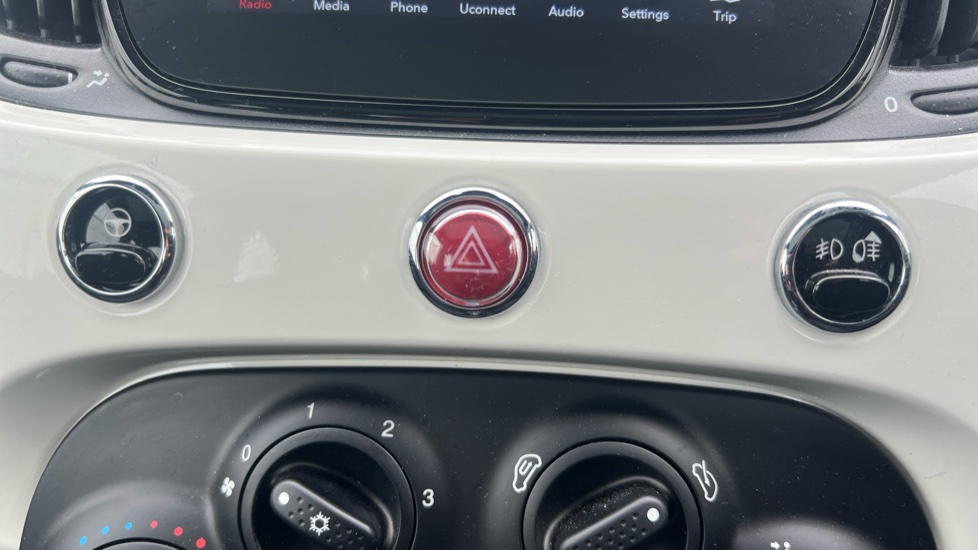 Fiat 500 1.0 Mild Hybrid 3dr Petrol Hatchback - Image 24
