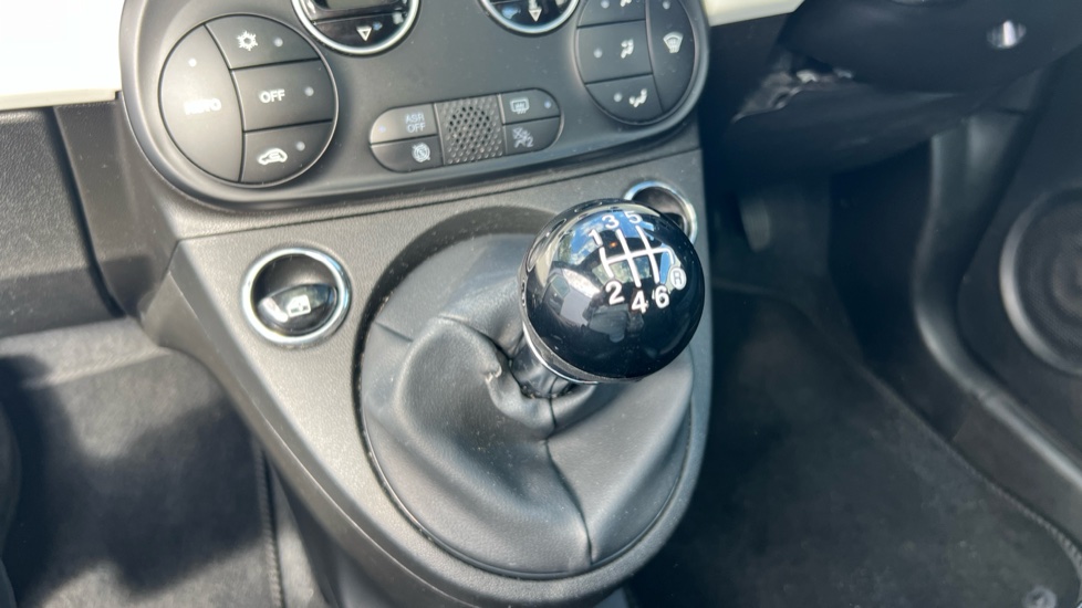 Fiat 500 1.0 Mild Hybrid Launch Edition 3dr Petrol Hatchback - Image 13