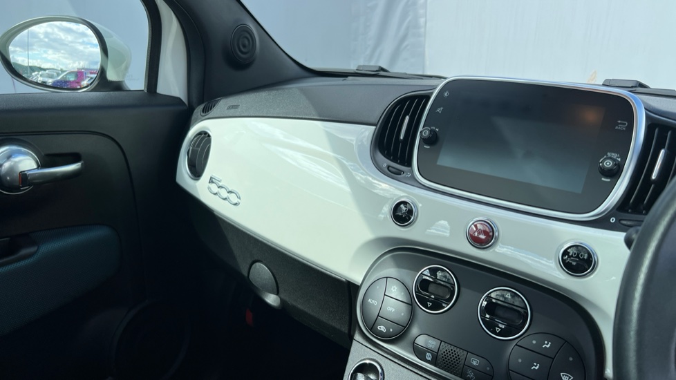 Fiat 500 1.0 Mild Hybrid Launch Edition 3dr Petrol Hatchback - Image 14