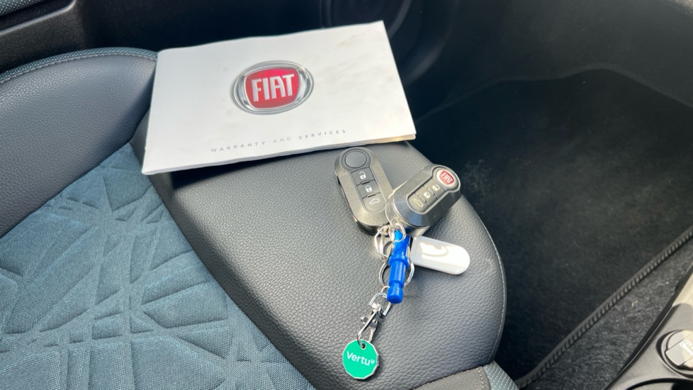 Fiat 500 1.0 Mild Hybrid Launch Edition 3dr Petrol Hatchback - Image 19