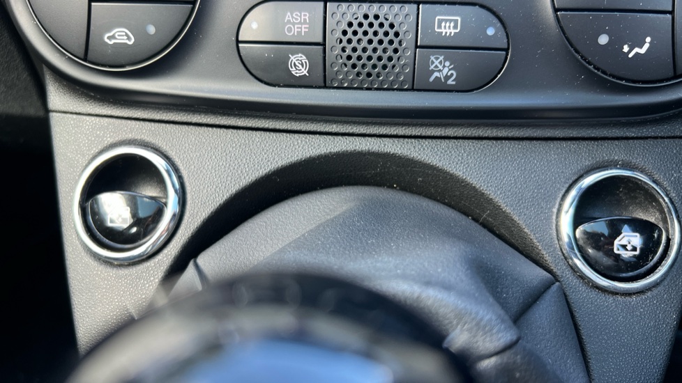 Fiat 500 1.0 Mild Hybrid Launch Edition 3dr Petrol Hatchback - Image 27
