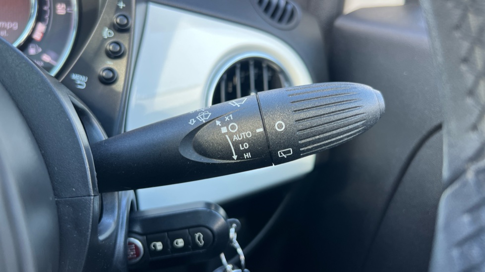 Fiat 500 1.0 Mild Hybrid Launch Edition 3dr Petrol Hatchback - Image 35