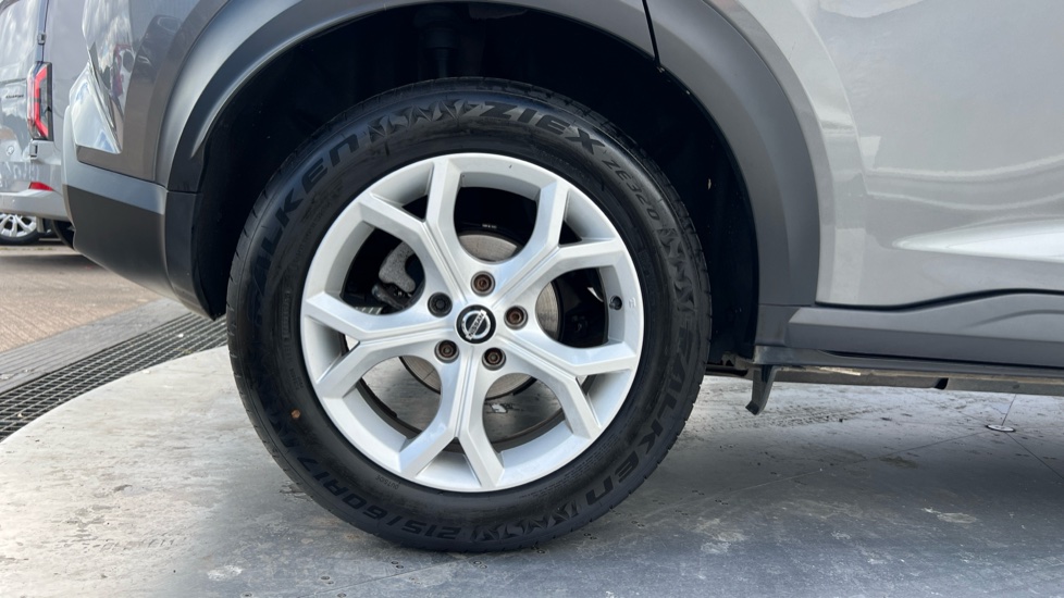 Nissan Juke 1.0 DiG-T 114 N-Connecta 5dr Petrol Hatchback - Image 7