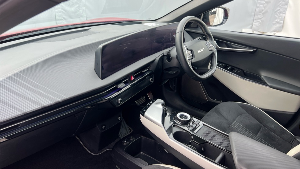 Kia EV6 166kW GT Line S 77.4kWh 5dr Auto Electric Estate - Image 9