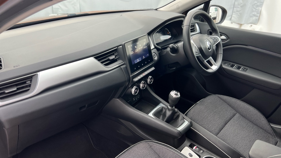 Renault Captur 1.0 TCE 90 SE Edition 5dr Petrol Hatchback - Image 9