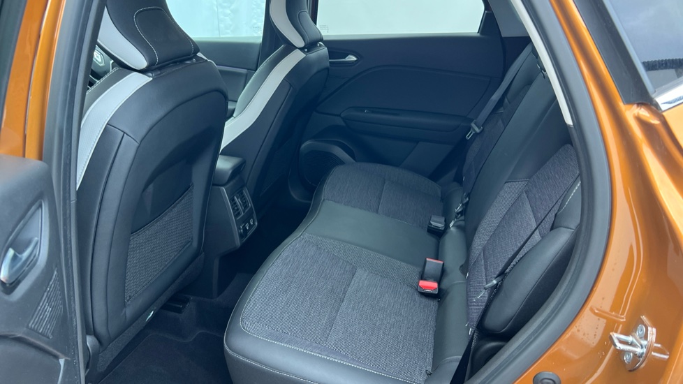Renault Captur 1.0 TCE 90 SE Edition 5dr Petrol Hatchback - Image 16