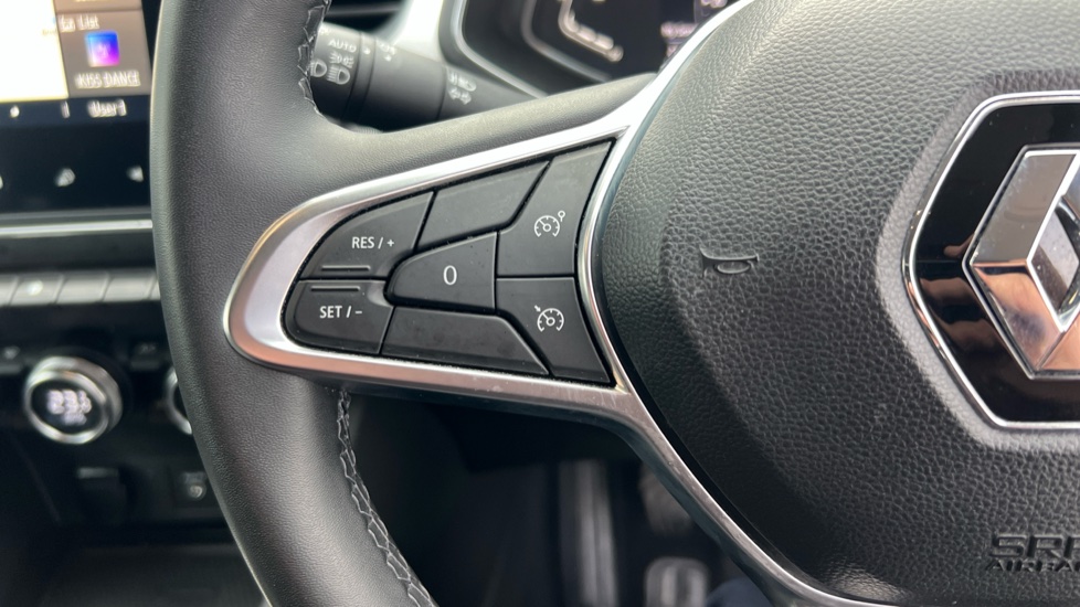 Renault Captur 1.0 TCE 90 SE Edition 5dr Petrol Hatchback - Image 22