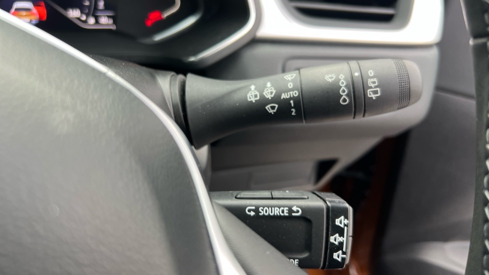 Renault Captur 1.0 TCE 90 SE Edition 5dr Petrol Hatchback - Image 24