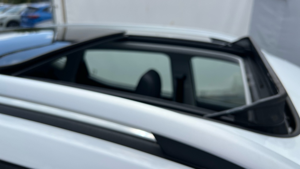 MG ZS 130kW Trophy EV 51kWh 5dr Auto Electric Hatchback - Image 32