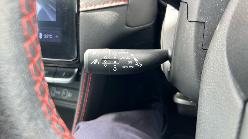 MG ZS 130kW Trophy EV 51kWh 5dr Auto Electric Hatchback - Image 37