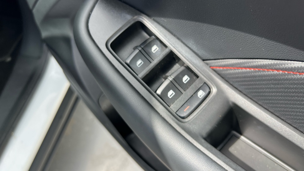MG ZS 130kW Trophy EV 51kWh 5dr Auto Electric Hatchback - Image 41