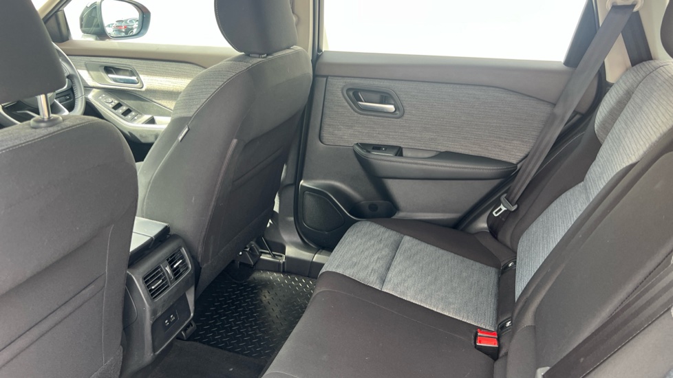 Nissan X-Trail 1.5 E-Power 204 N-Connecta 5dr Xtronic Hybrid Station Wagon - Image 16