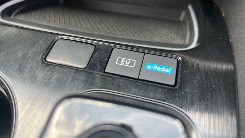 Nissan X-Trail 1.5 E-Power 204 N-Connecta 5dr Xtronic Hybrid Station Wagon - Image 29