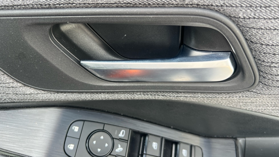Nissan X-Trail 1.5 E-Power 204 N-Connecta 5dr Xtronic Hybrid Station Wagon - Image 39