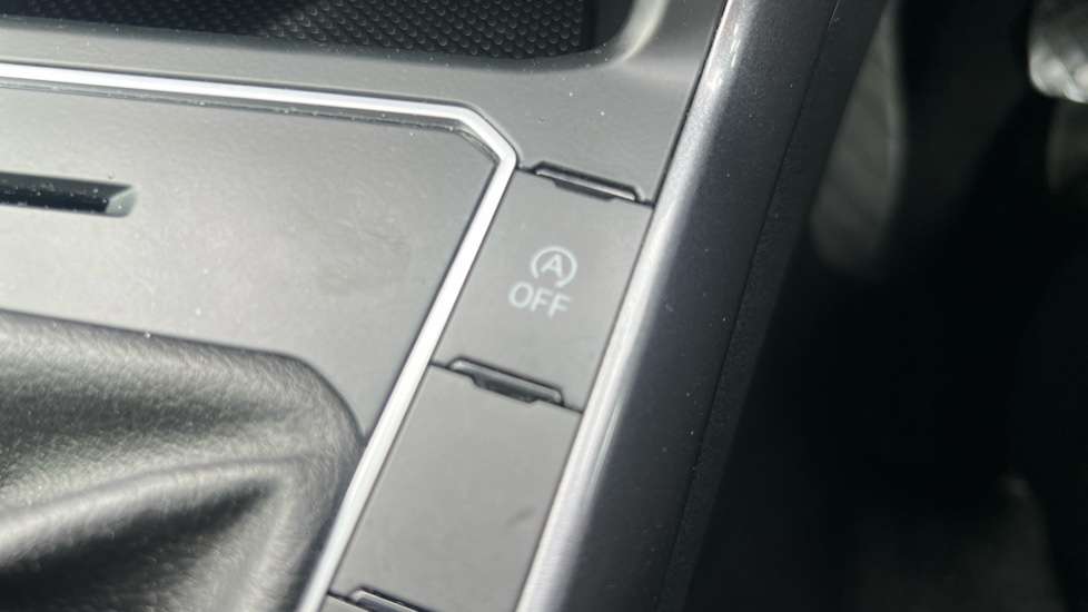 Volkswagen Polo 1.0 TSI Style 5dr Petrol Hatchback - Image 28
