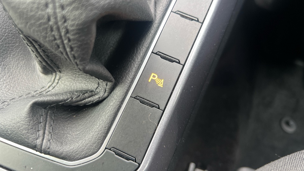 Volkswagen Polo 1.0 TSI Style 5dr Petrol Hatchback - Image 29