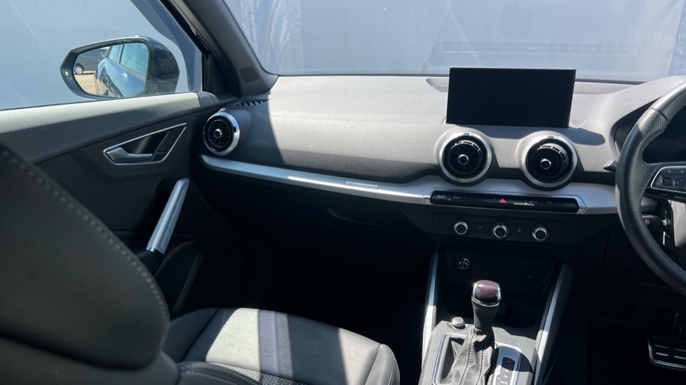 Audi Q2 35 TFSI S Line 5dr S Tronic Petrol Estate - Image 14