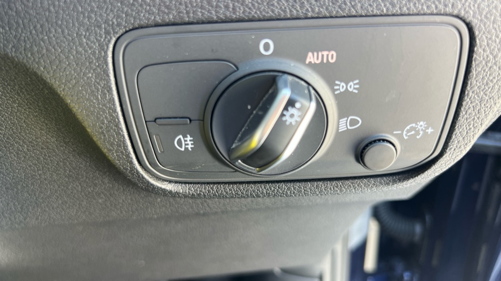 Audi Q2 35 TFSI S Line 5dr S Tronic Petrol Estate - Image 38