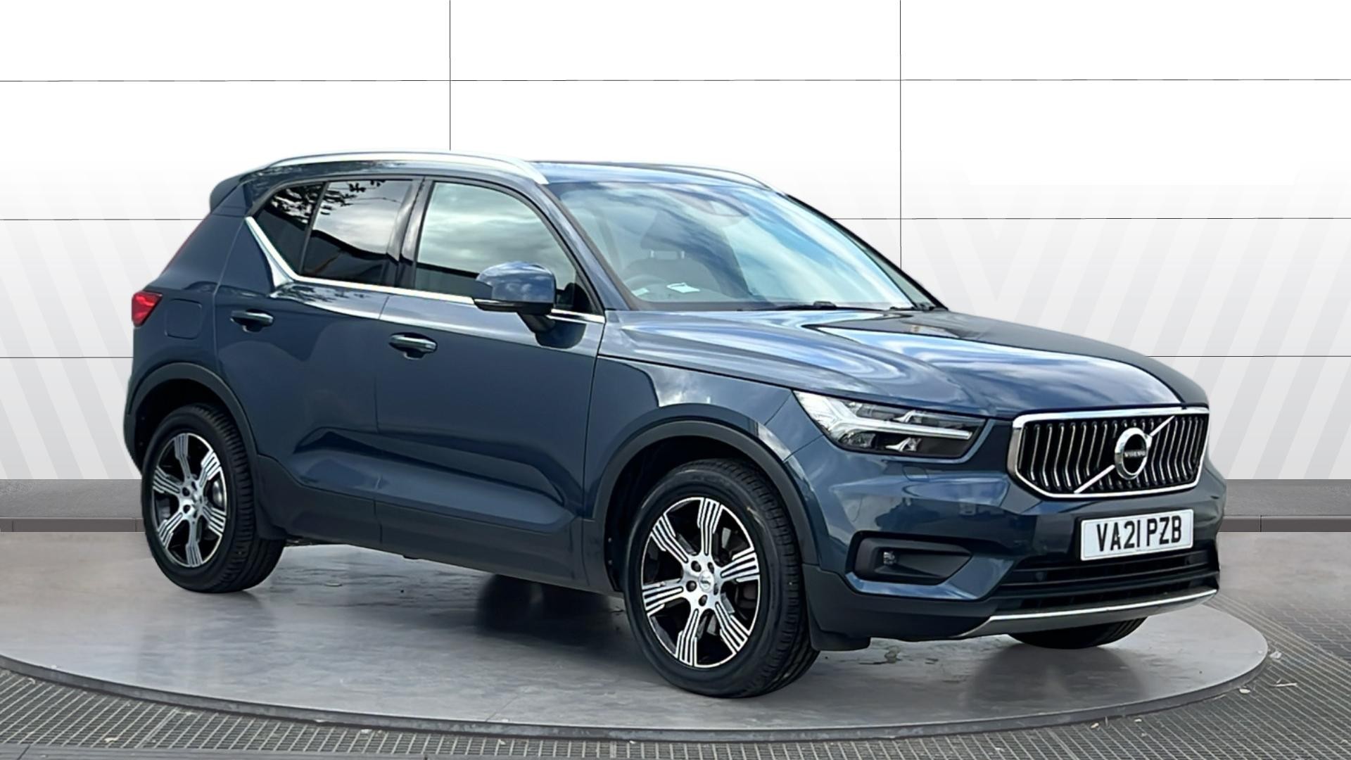 Volvo XC40 dealer public-web source image