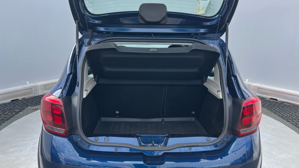 Dacia Sandero Stepway 0.9 TCe Essential 5dr Petrol Hatchback - Image 4