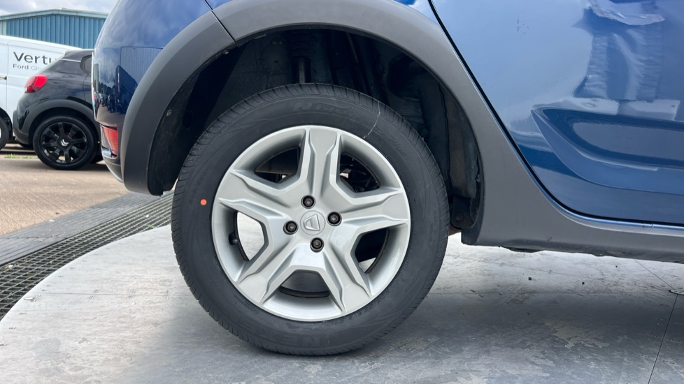 Dacia Sandero Stepway 0.9 TCe Essential 5dr Petrol Hatchback - Image 7