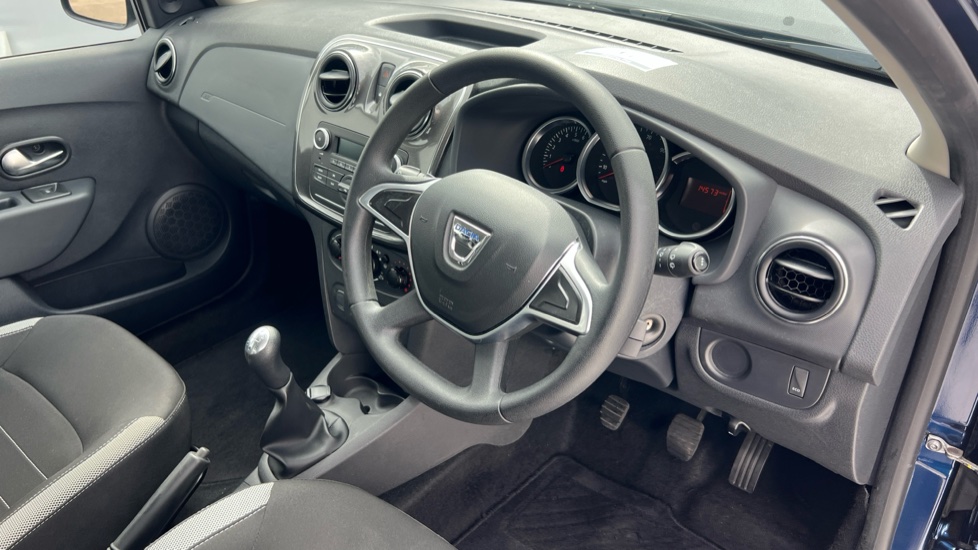 Dacia Sandero Stepway 0.9 TCe Essential 5dr Petrol Hatchback - Image 11