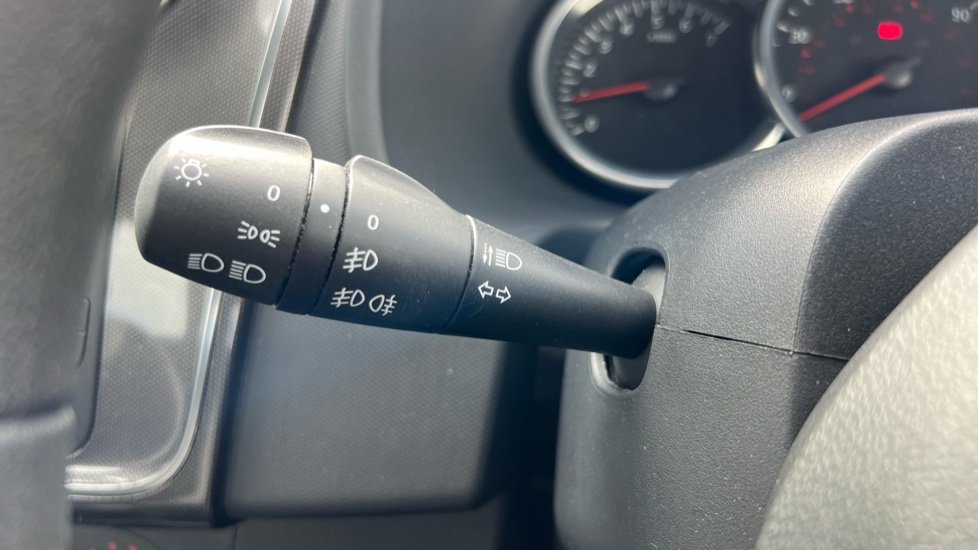 Dacia Sandero Stepway 0.9 TCe Essential 5dr Petrol Hatchback - Image 28