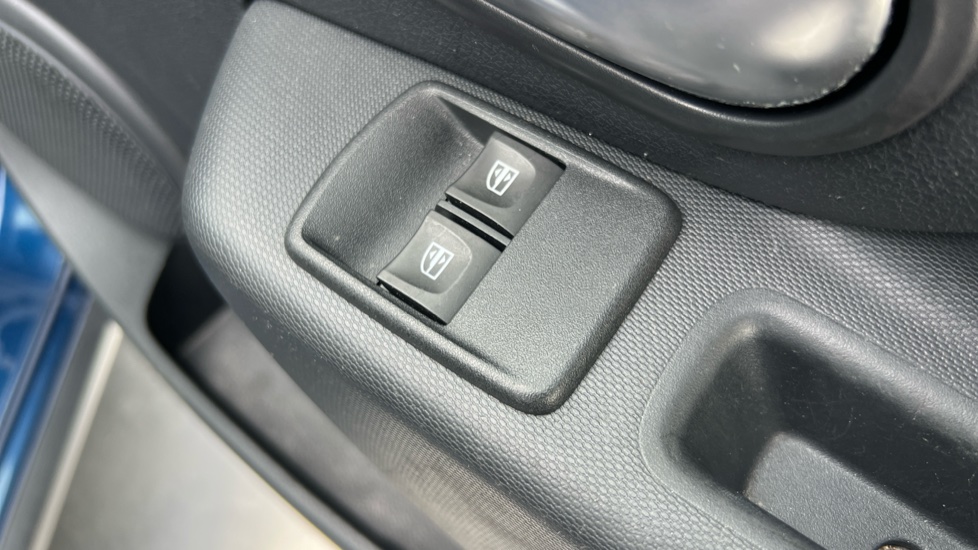 Dacia Sandero Stepway 0.9 TCe Essential 5dr Petrol Hatchback - Image 34