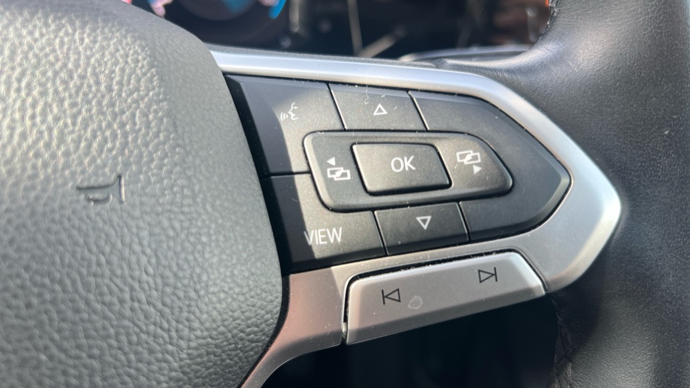 Volkswagen Golf 1.5 TSI Life 5dr Petrol Hatchback - Image 35