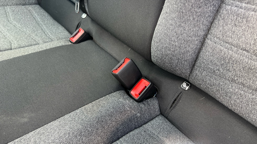 SEAT Arona 1.0 TSI 110 XPERIENCE 5dr Petrol Hatchback - Image 17