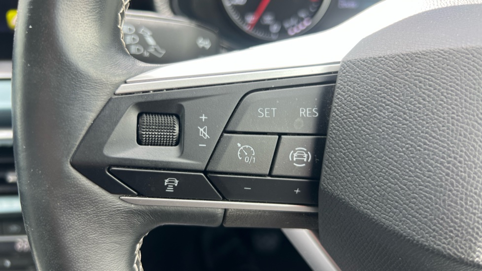 SEAT Arona 1.0 TSI 110 XPERIENCE 5dr Petrol Hatchback - Image 32