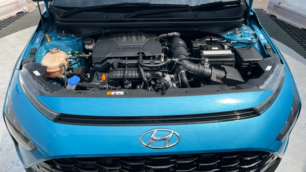 Hyundai BAYON 1.0 TGDi 48V MHEV Ultimate 5dr DCT Petrol Hatchback - Image 8