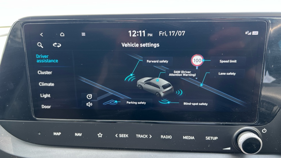 Hyundai BAYON 1.0 TGDi 48V MHEV Ultimate 5dr DCT Petrol Hatchback - Image 23