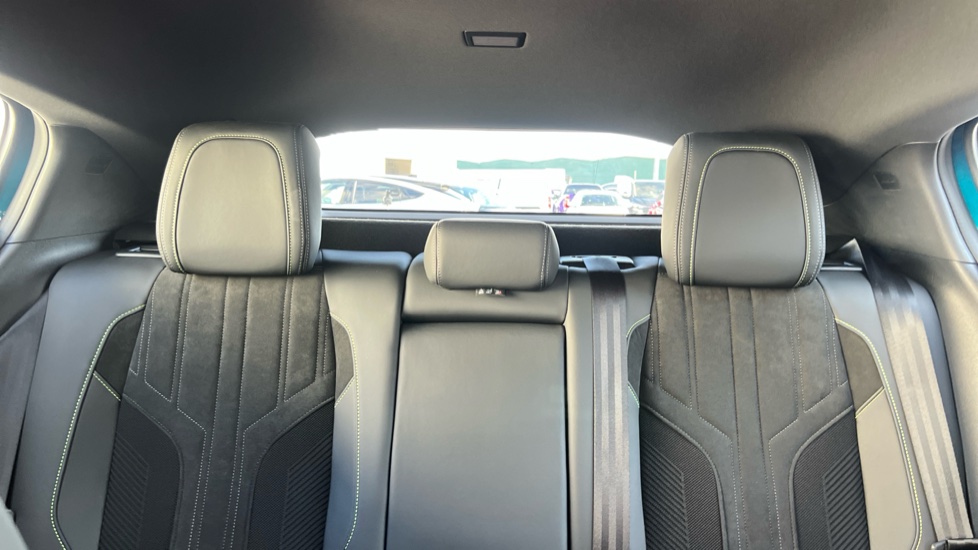 Peugeot 408 1.2 PureTech GT 5dr EAT8 Petrol Hatchback - Image 15