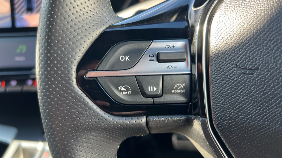 Peugeot 408 1.2 PureTech GT 5dr EAT8 Petrol Hatchback - Image 33