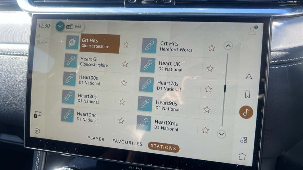 Jaguar F-Pace 2.0 D200 R-Dynamic S 5dr Auto AWD Diesel Estate - Image 23