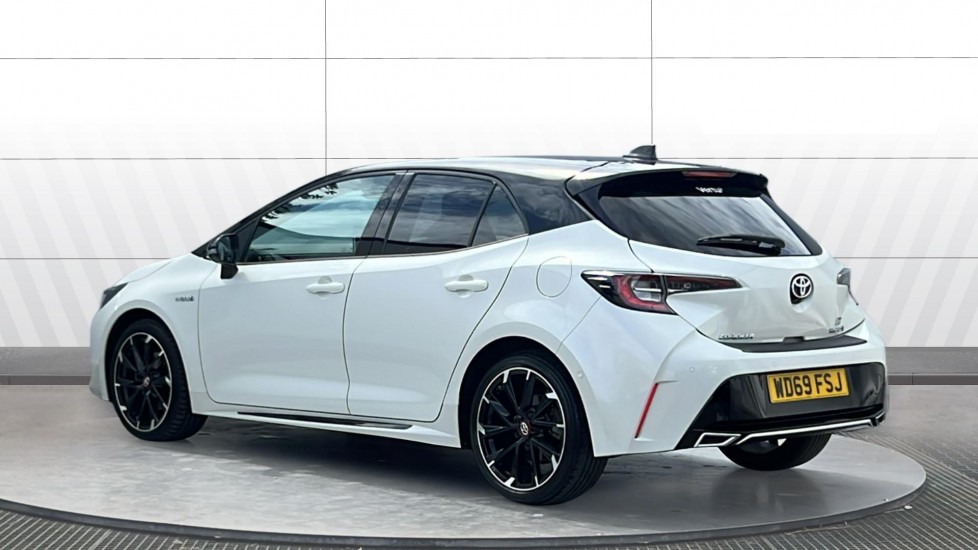 Toyota Corolla 2.0 VVT-i Hybrid GR Sport 5dr CVT Hybrid Hatchback - Image 2