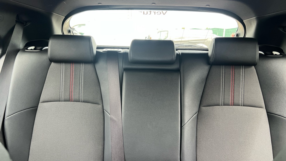 Toyota Corolla 2.0 VVT-i Hybrid GR Sport 5dr CVT Hybrid Hatchback - Image 15