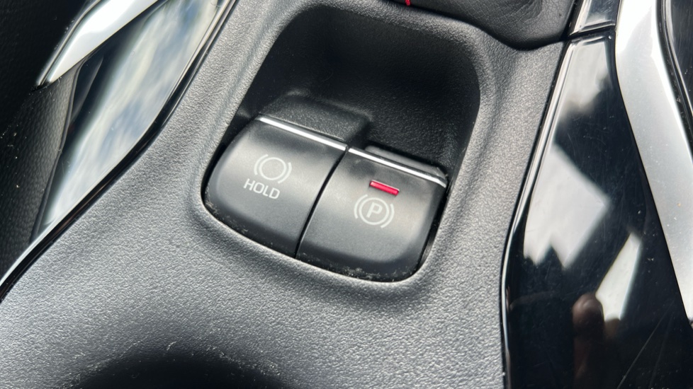 Toyota Corolla 2.0 VVT-i Hybrid GR Sport 5dr CVT Hybrid Hatchback - Image 30