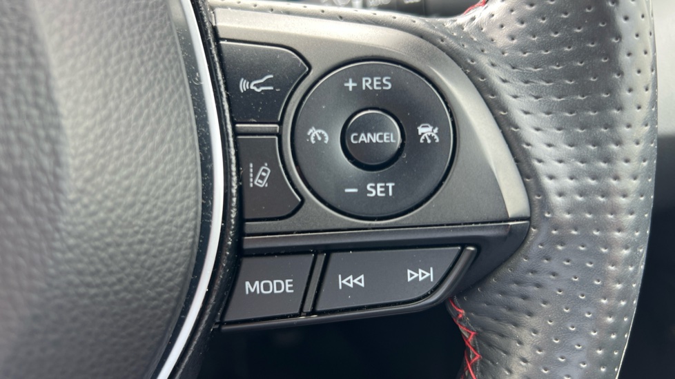 Toyota Corolla 2.0 VVT-i Hybrid GR Sport 5dr CVT Hybrid Hatchback - Image 34