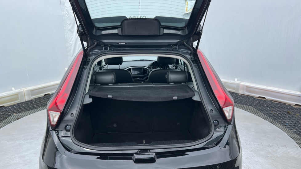 MG MG3 1.5 VTi-TECH Exclusive 5dr [Navigation] Petrol Hatchback - Image 4