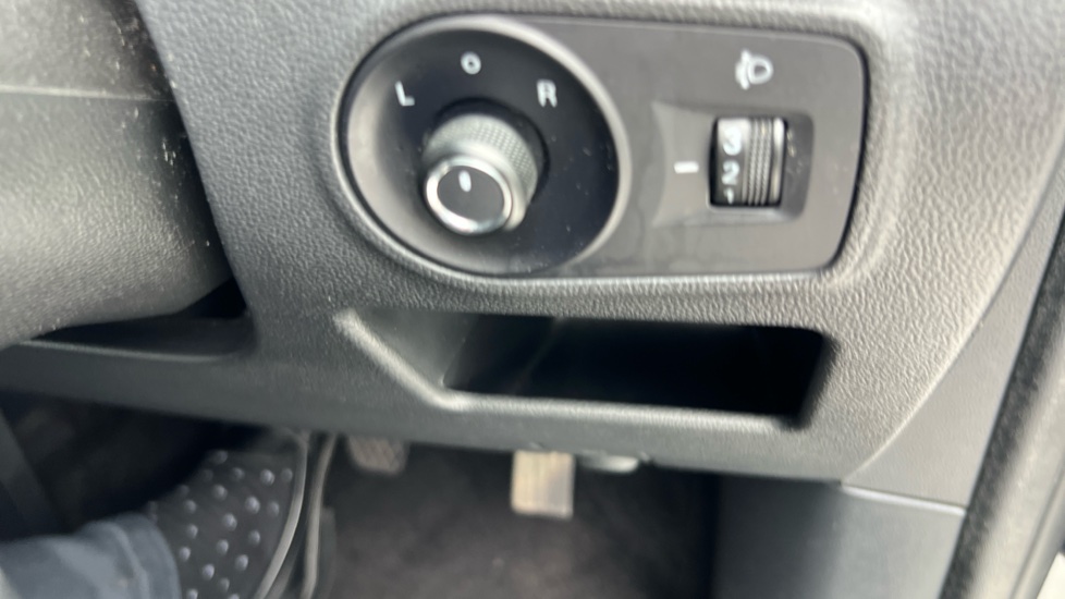 MG MG3 1.5 VTi-TECH Exclusive 5dr [Navigation] Petrol Hatchback - Image 32