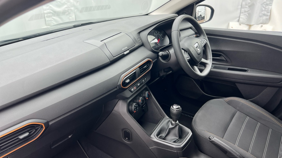 Dacia Sandero Stepway 1.0 TCe Essential 5dr Petrol Hatchback - Image 9