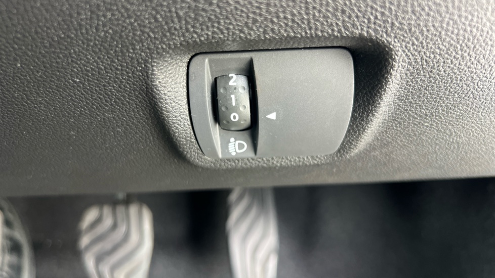 Dacia Sandero Stepway 1.0 TCe Essential 5dr Petrol Hatchback - Image 32