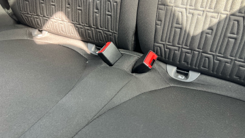 Fiat 500 1.0 Mild Hybrid Top 3dr Petrol Hatchback - Image 17