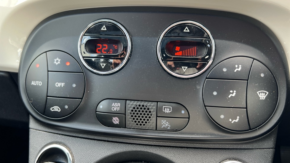 Fiat 500 1.0 Mild Hybrid Top 3dr Petrol Hatchback - Image 25