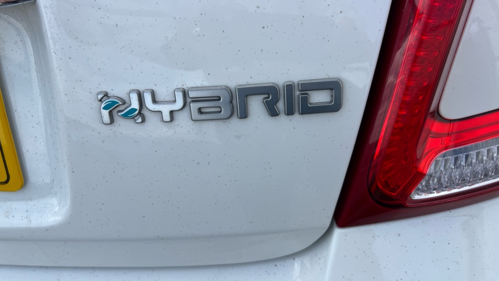 Fiat 500 1.0 Mild Hybrid Top 3dr Petrol Hatchback - Image 37